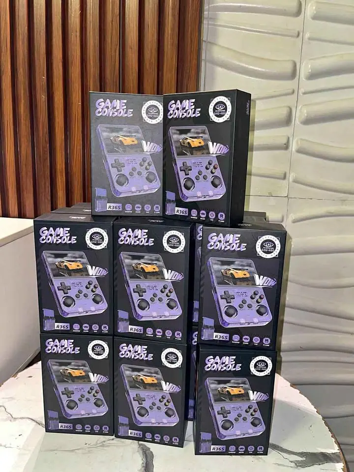 Console R36S جديدة فيها أكثر من 15000 لعبة كلاسيكية 64GB